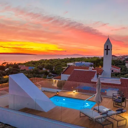 Bekina, Stylish Rooftop Pool Casa de Férias *