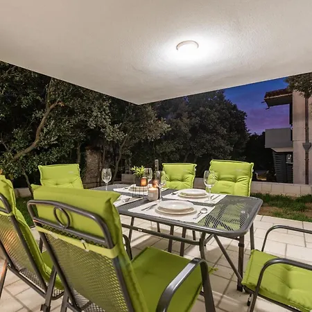 Bekina, Stylish Rooftop Pool